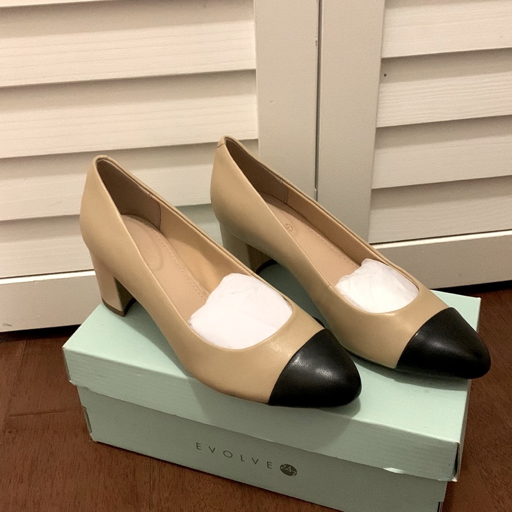 Evolve Rainie Pump by Easy Spirit